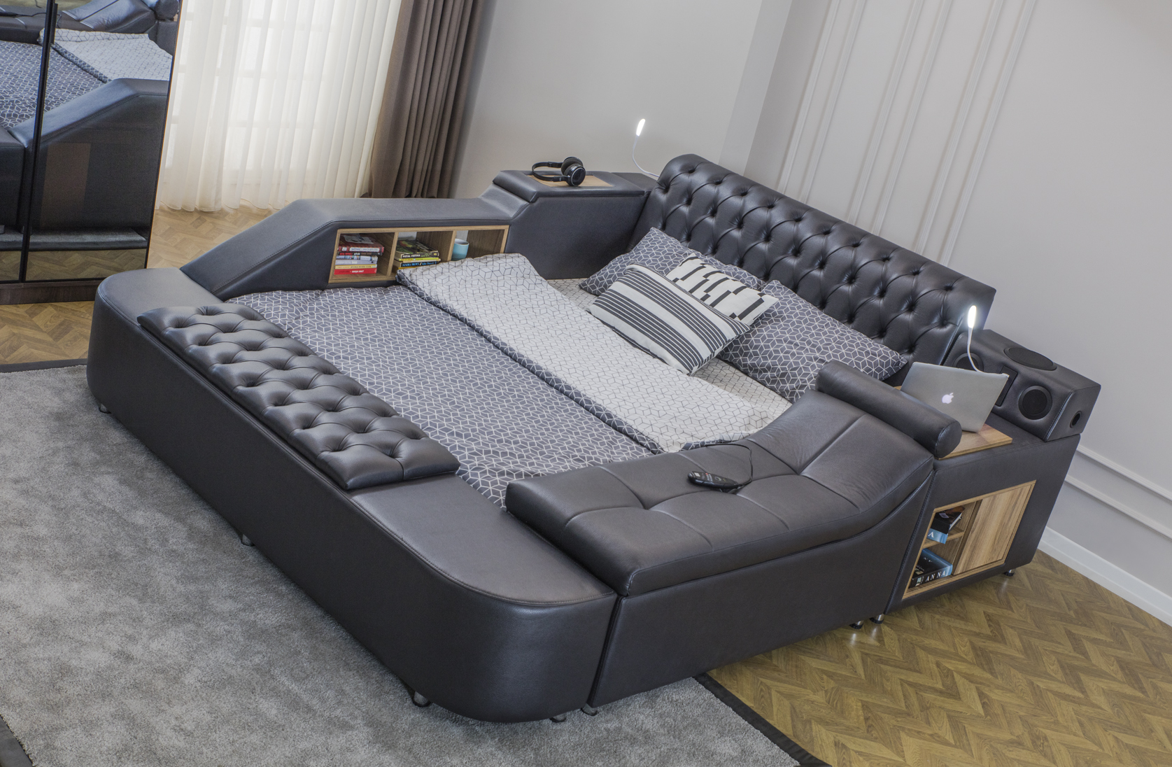 Eymense Dorwell Smart Bett mit Massagesitz & Bluetooth