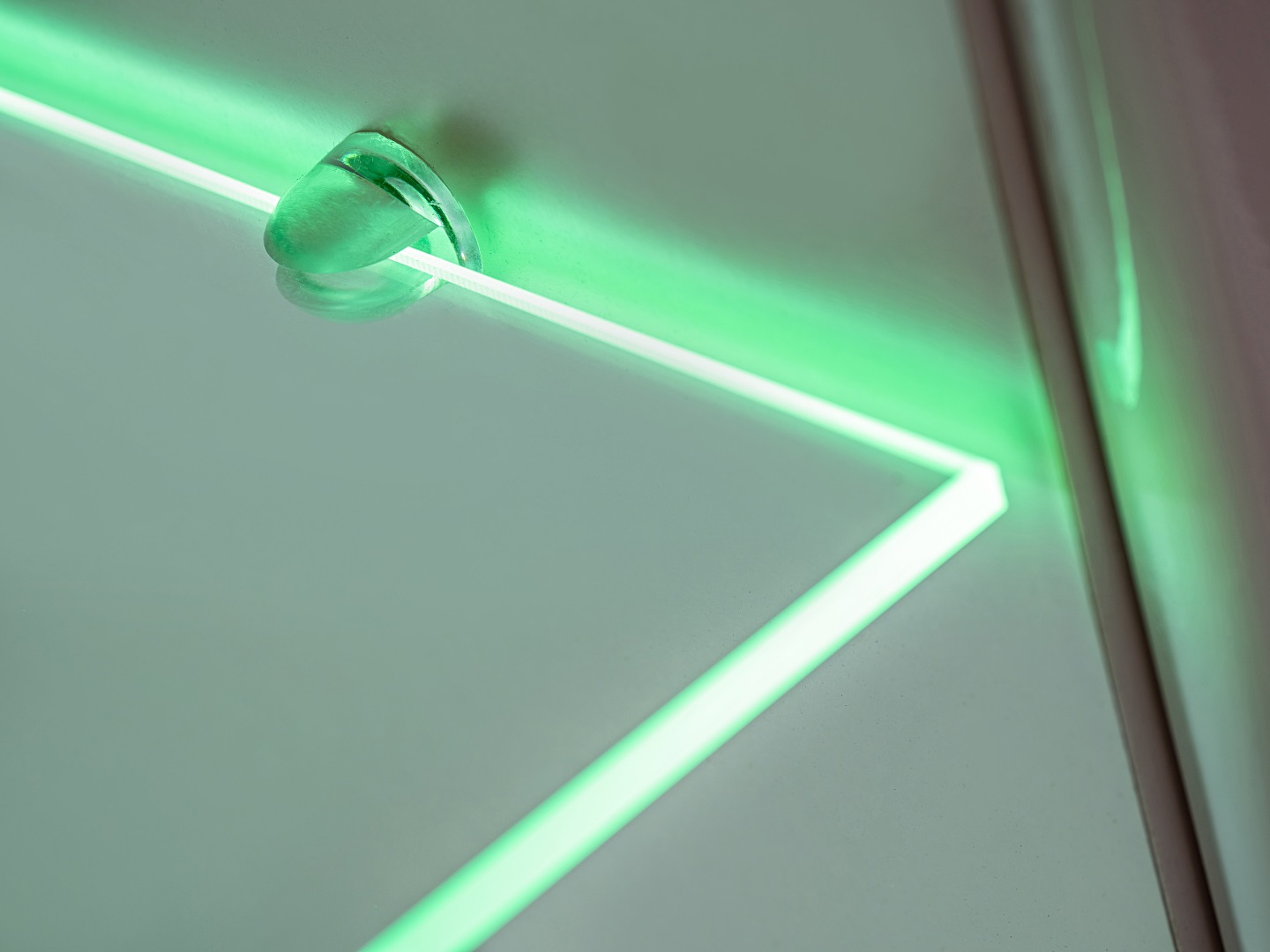 Furnival Design Wohnwand Fame mit LED-Beleuchtung 