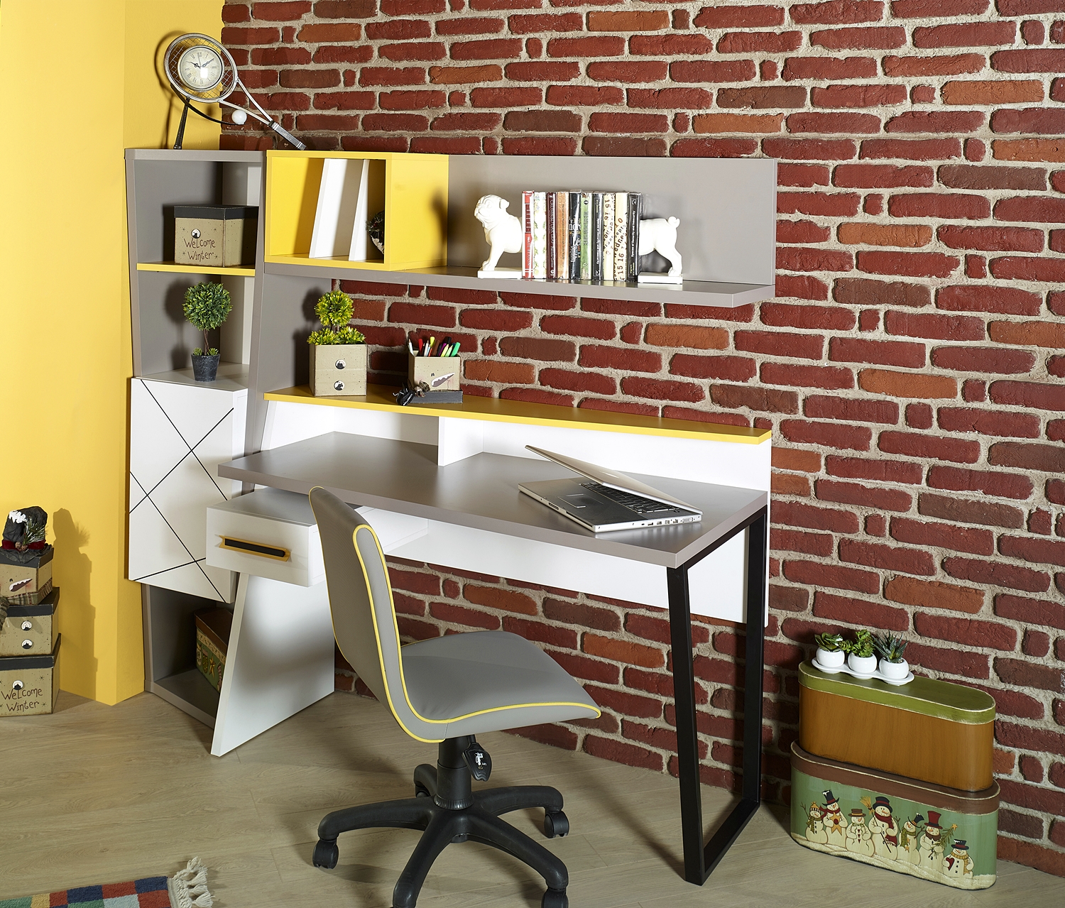 Almila Schreibtischstuhl Smart höhenverstellbar in Gelb